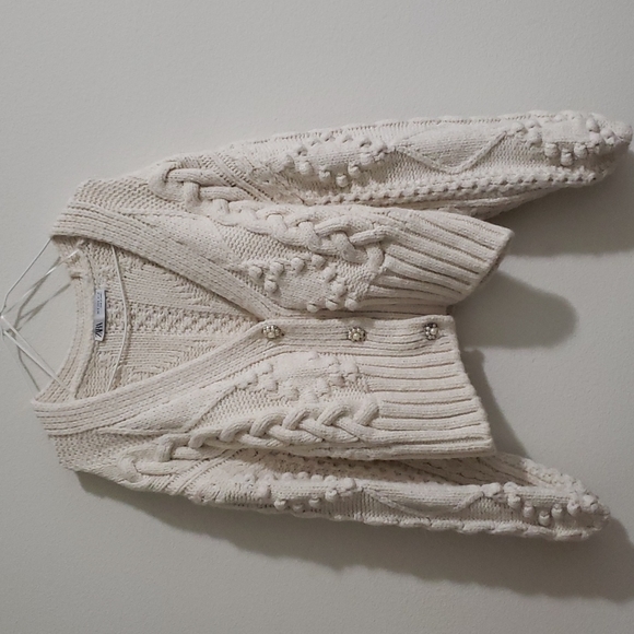 Zara Sweaters - Zara knit chunky cardigan